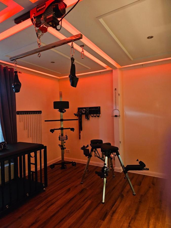 Exkl. Romantisches Sm Apartment Secret Desire Gifhorn Exterior foto